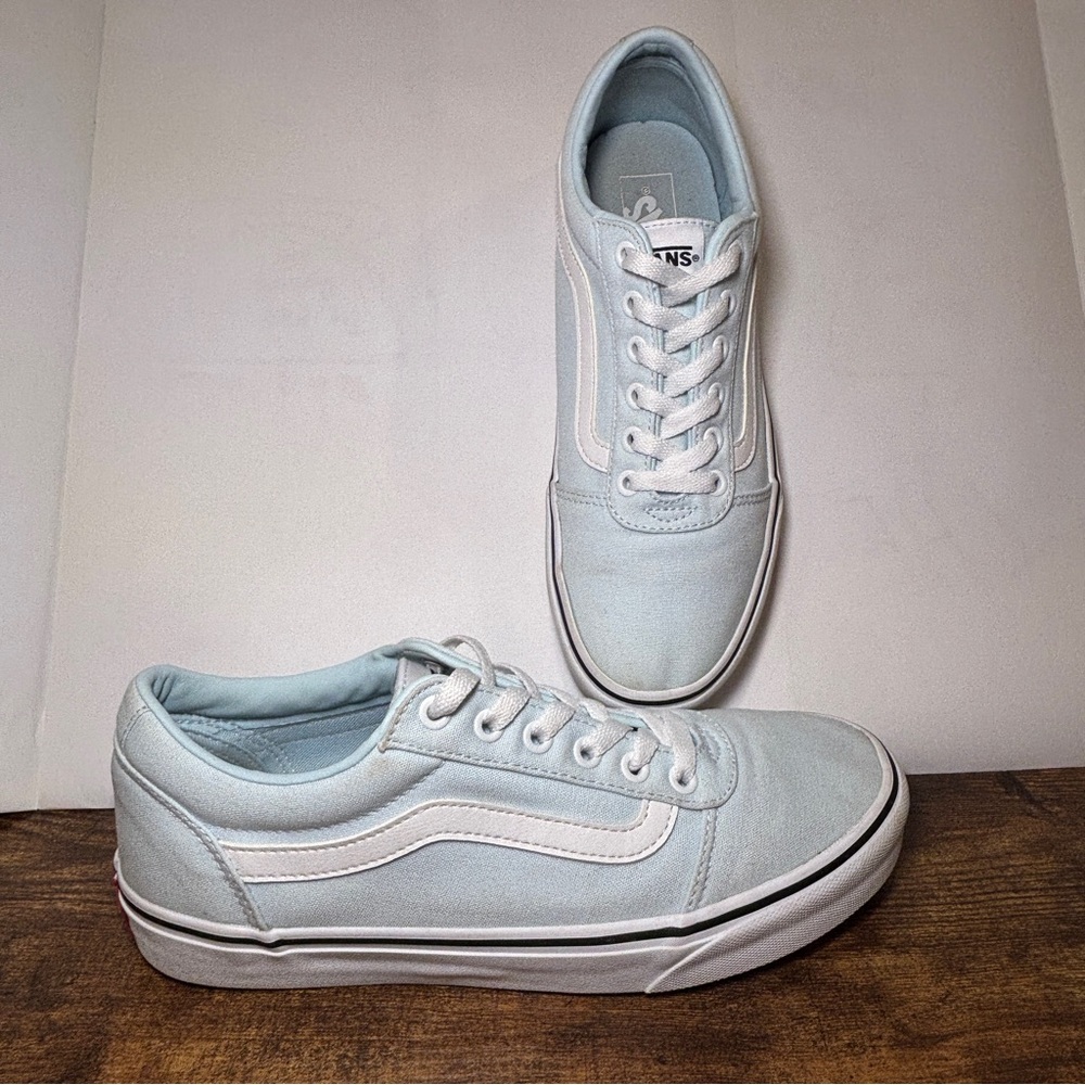 Vans Old Skool Women’s Sneakers Size 10 Light Sky Blue Low Top Skate Shoes